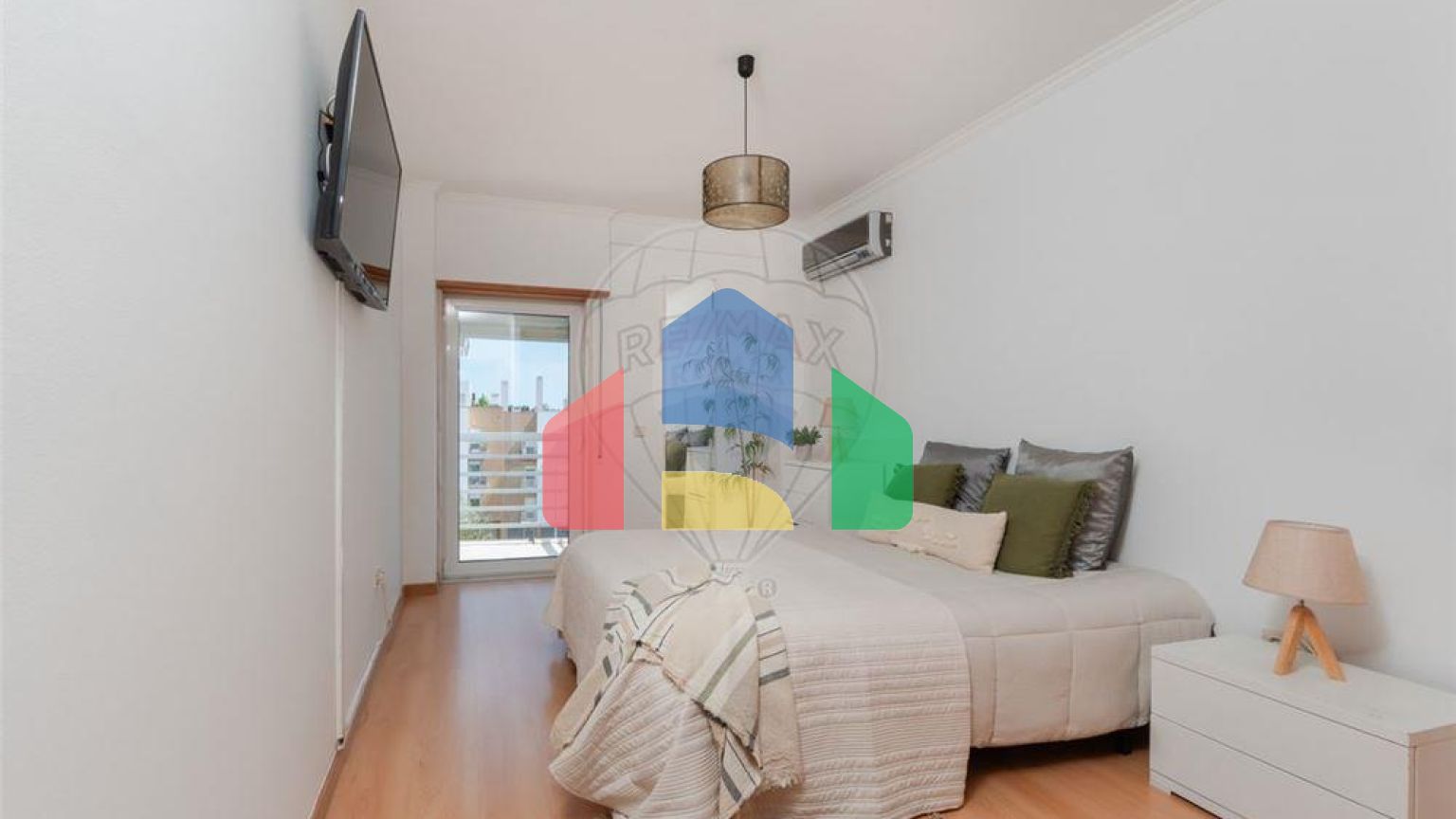 Residential - Condo/Apartment - T3 - Vialonga, Vila Franca de Xira - PT