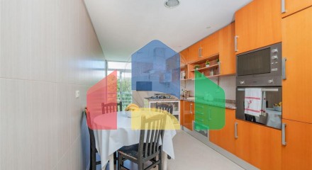Residential - Condo/Apartment - T3 - Vialonga, Vila Franca de Xira - PT