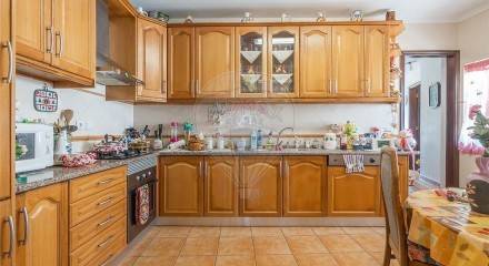 Residential - Single Family Home - T4 - São Bartolomeu dos Galegos e Moledo, Lourinha - PT