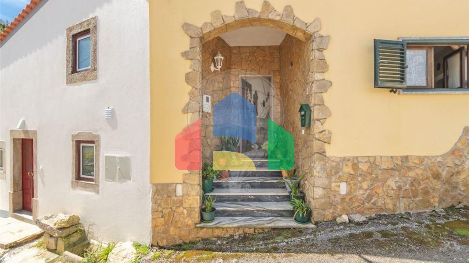 Residential - Single Family Home - T4 - São Bartolomeu dos Galegos e Moledo, Lourinha - PT