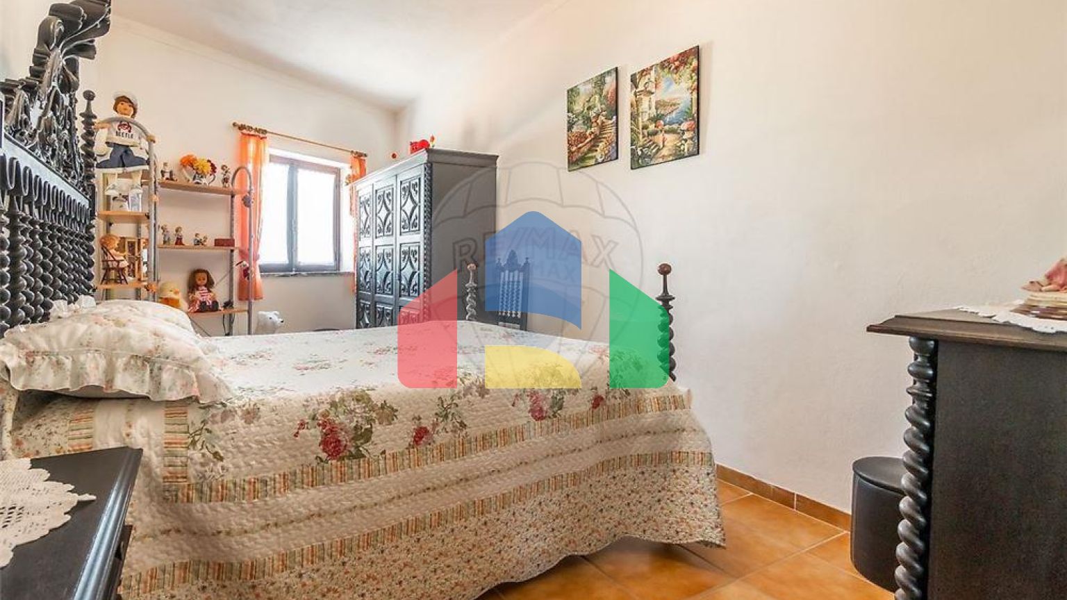 Residential - Single Family Home - T4 - São Bartolomeu dos Galegos e Moledo, Lourinha - PT