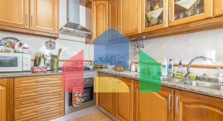 Residential - Single Family Home - T4 - São Bartolomeu dos Galegos e Moledo, Lourinha - PT