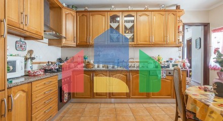 Residential - Single Family Home - T4 - São Bartolomeu dos Galegos e Moledo, Lourinha - PT