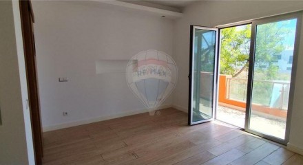 Residential - Single Family Home - T3 - Moncarapacho e Fuseta, Olhão - PT