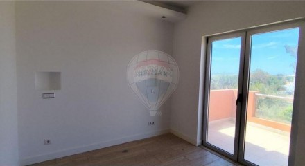 Residential - Single Family Home - T3 - Moncarapacho e Fuseta, Olhão - PT