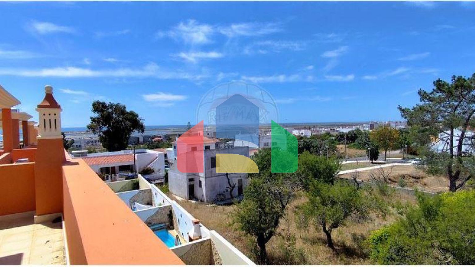 Residential - Single Family Home - T3 - Moncarapacho e Fuseta, Olhão - PT