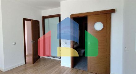 Residential - Single Family Home - T3 - Moncarapacho e Fuseta, Olhão - PT