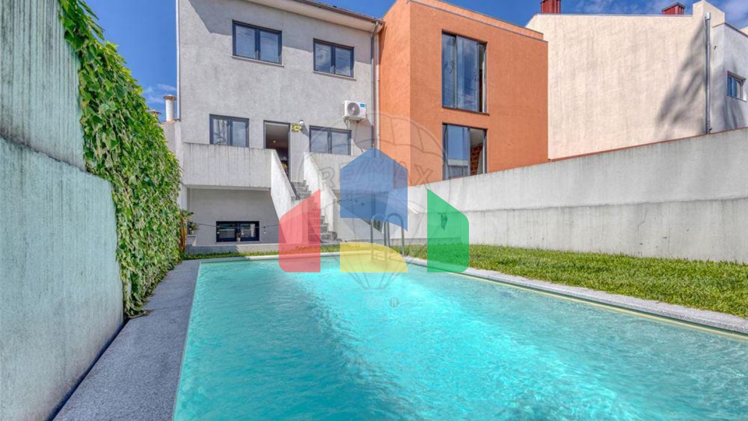 Residential - Single Family Home - T3 - Ramalde, Oporto - PT