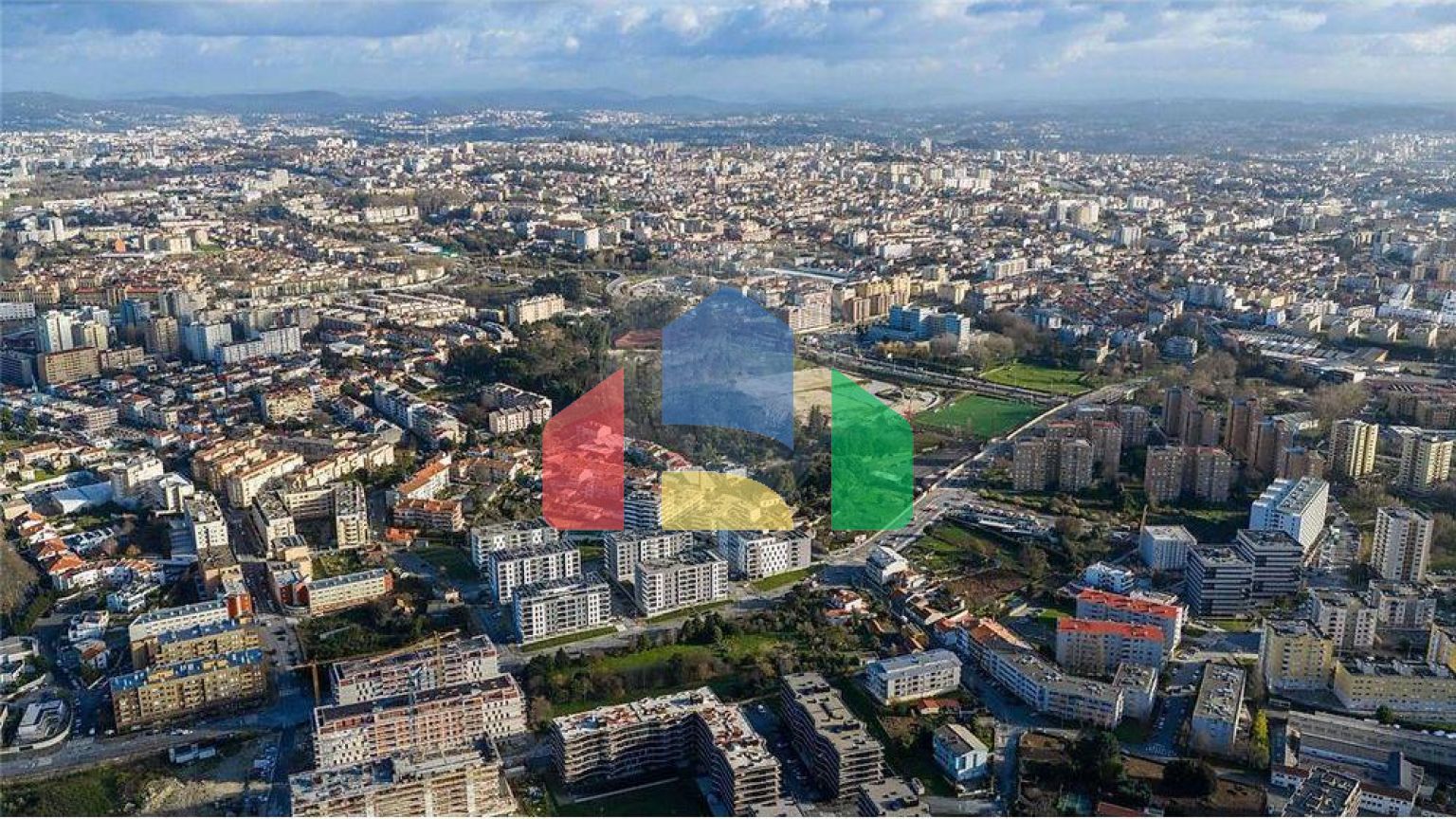 Residential - Condo/Apartment - T2 - Ramalde, Oporto - PT