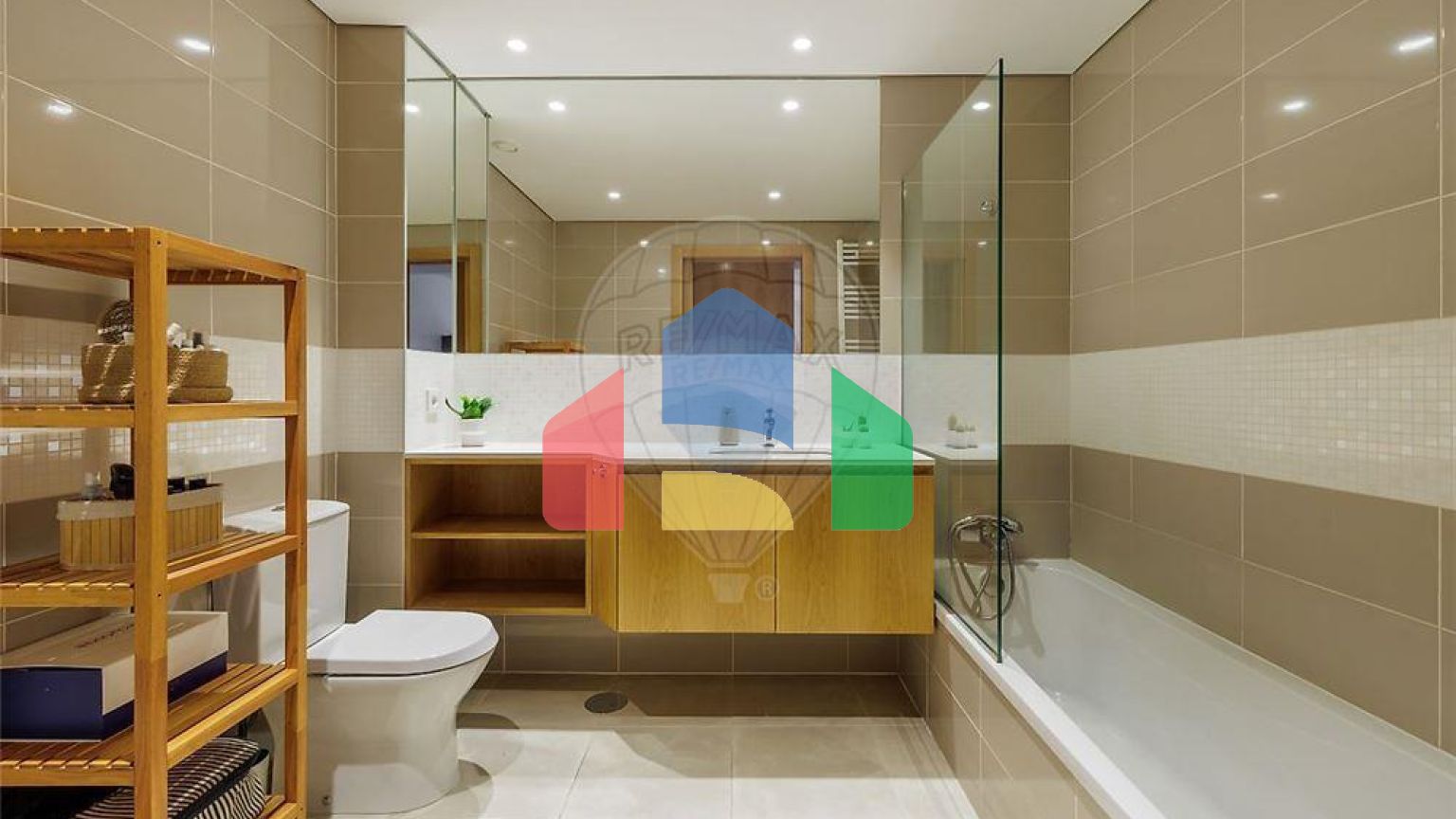 Residential - Condo/Apartment - T2 - Ramalde, Oporto - PT