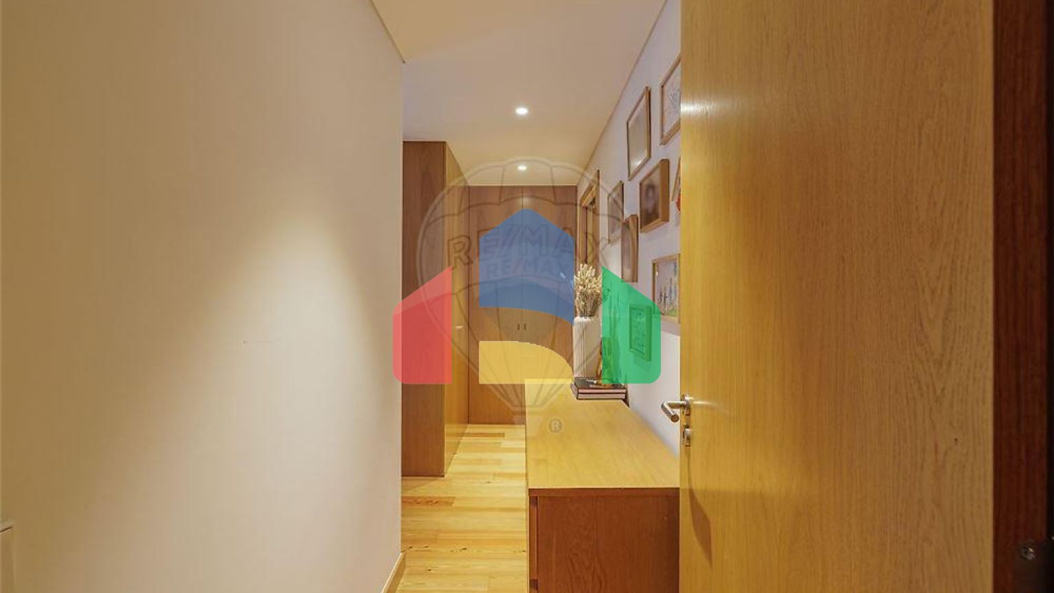 Residential - Condo/Apartment - T2 - Ramalde, Oporto - PT