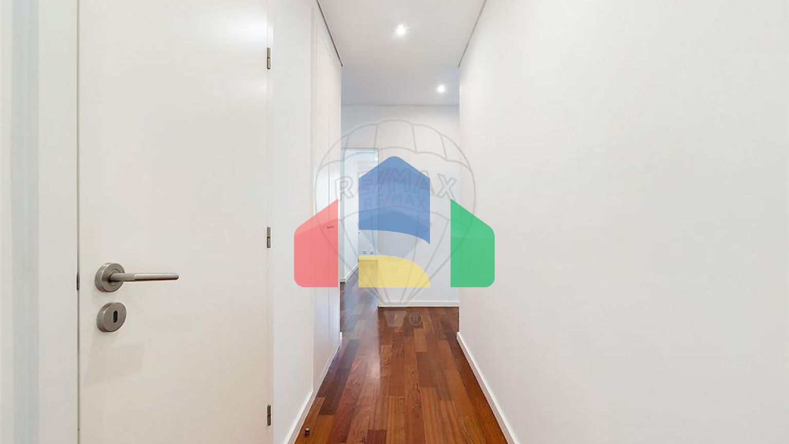 Residential - Condo/Apartment - T3 - Ramalde, Oporto - PT