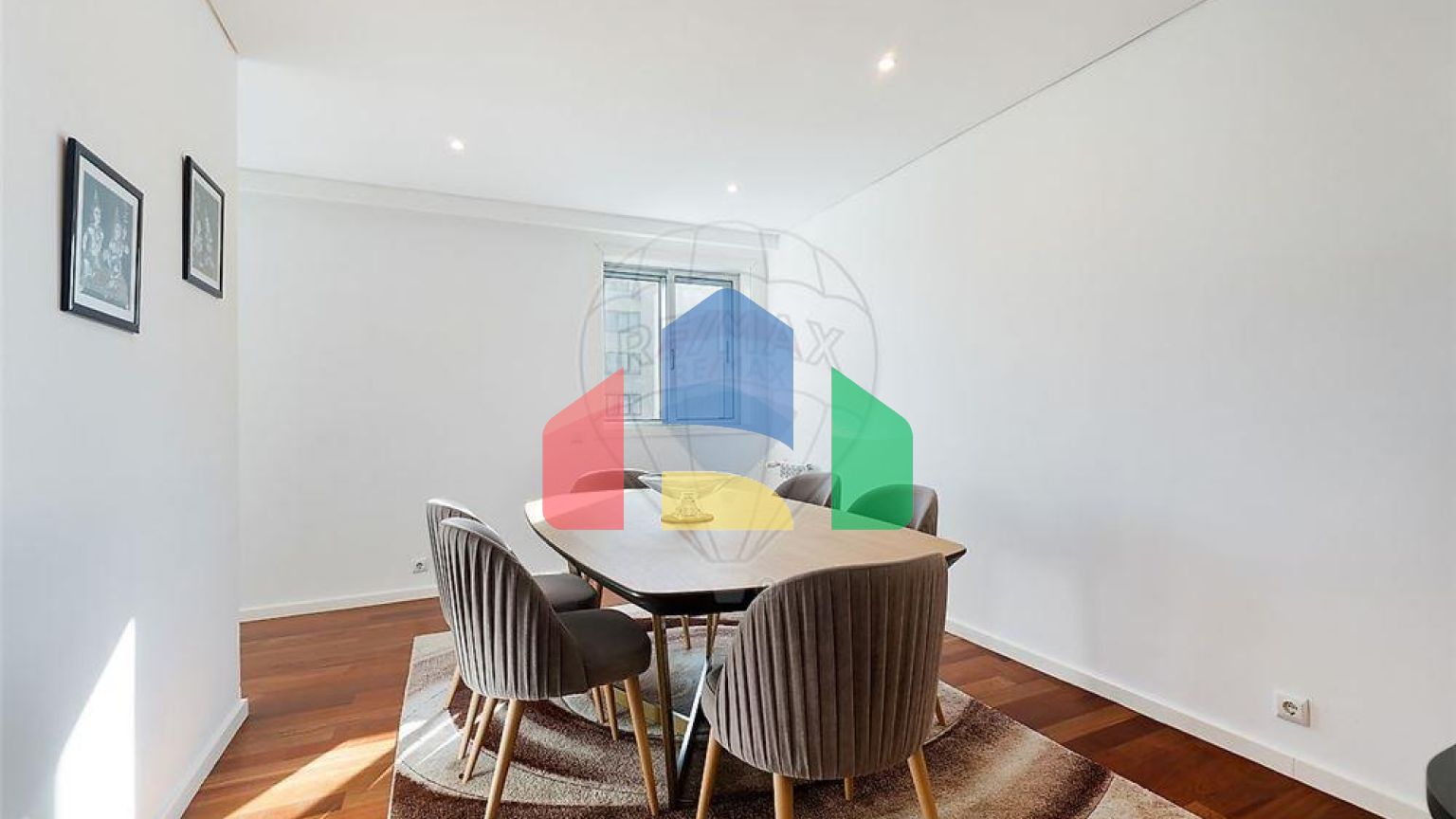 Residential - Condo/Apartment - T3 - Ramalde, Oporto - PT