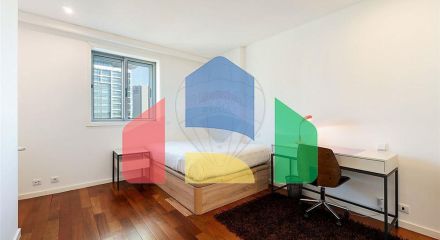 Residential - Condo/Apartment - T3 - Ramalde, Oporto - PT