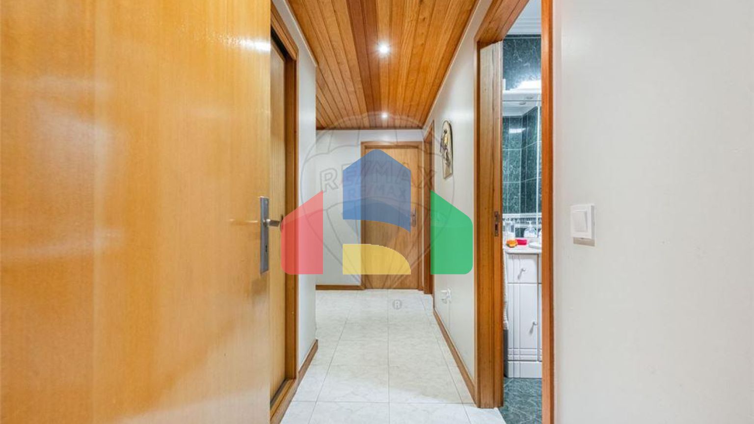 Residential - Condo/Apartment - T3 - Coronado (São Romão e São Mamede), Trofa - PT