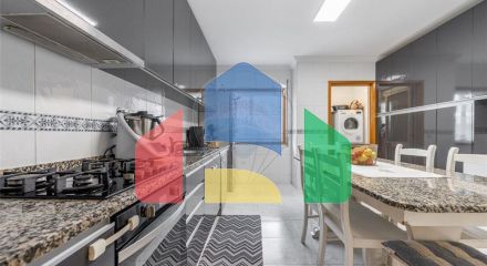 Residential - Condo/Apartment - T3 - Coronado (São Romão e São Mamede), Trofa - PT