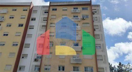 Residential - Condo/Apartment - T2 - Amora, Seixal - PT