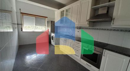 Residential - Condo/Apartment - T2 - Amora, Seixal - PT