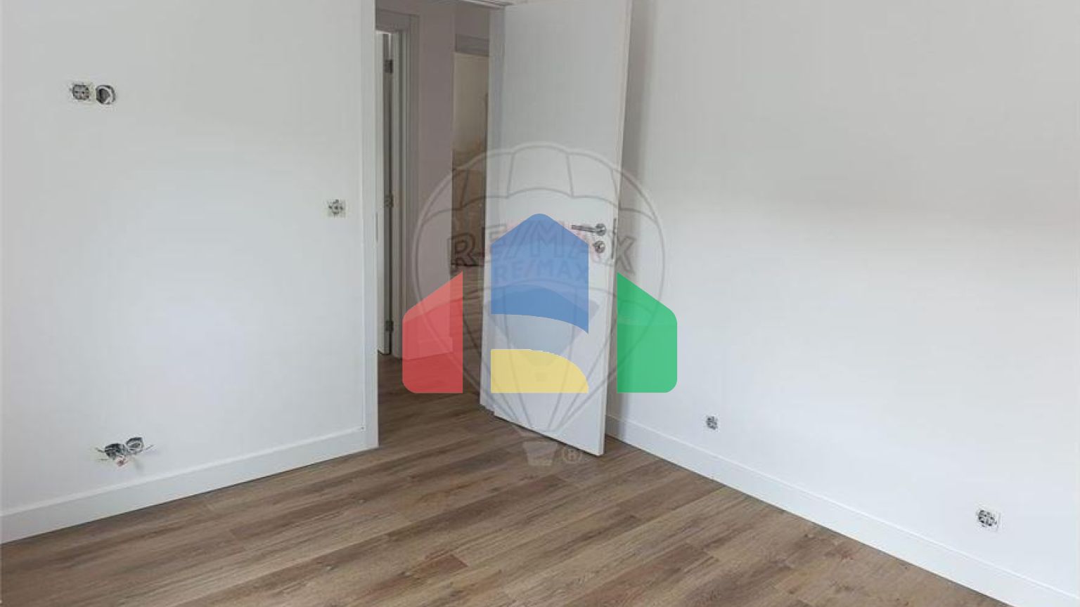 Residential - Single Family Home - T2 - Amora, Seixal - PT