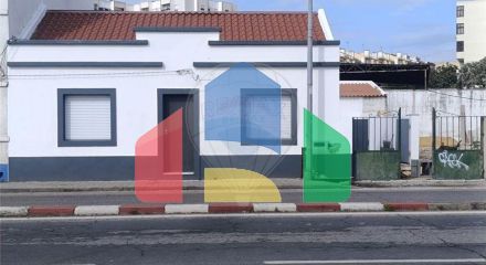 Residential - Single Family Home - T2 - Amora, Seixal - PT