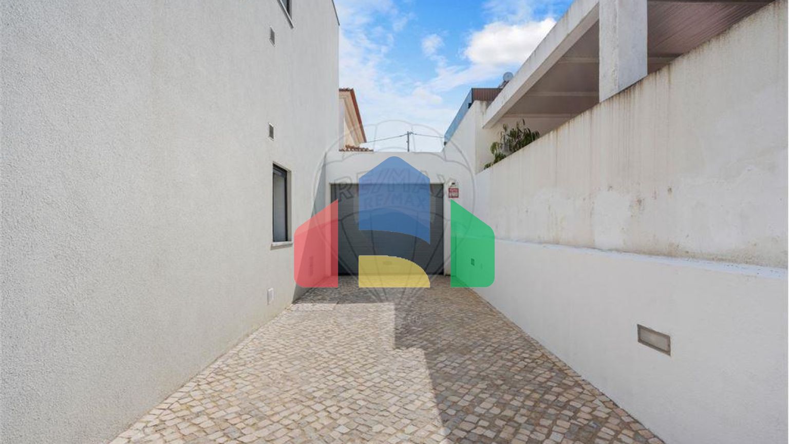 Residential - Single Family Home - T4 - Amora, Seixal - PT