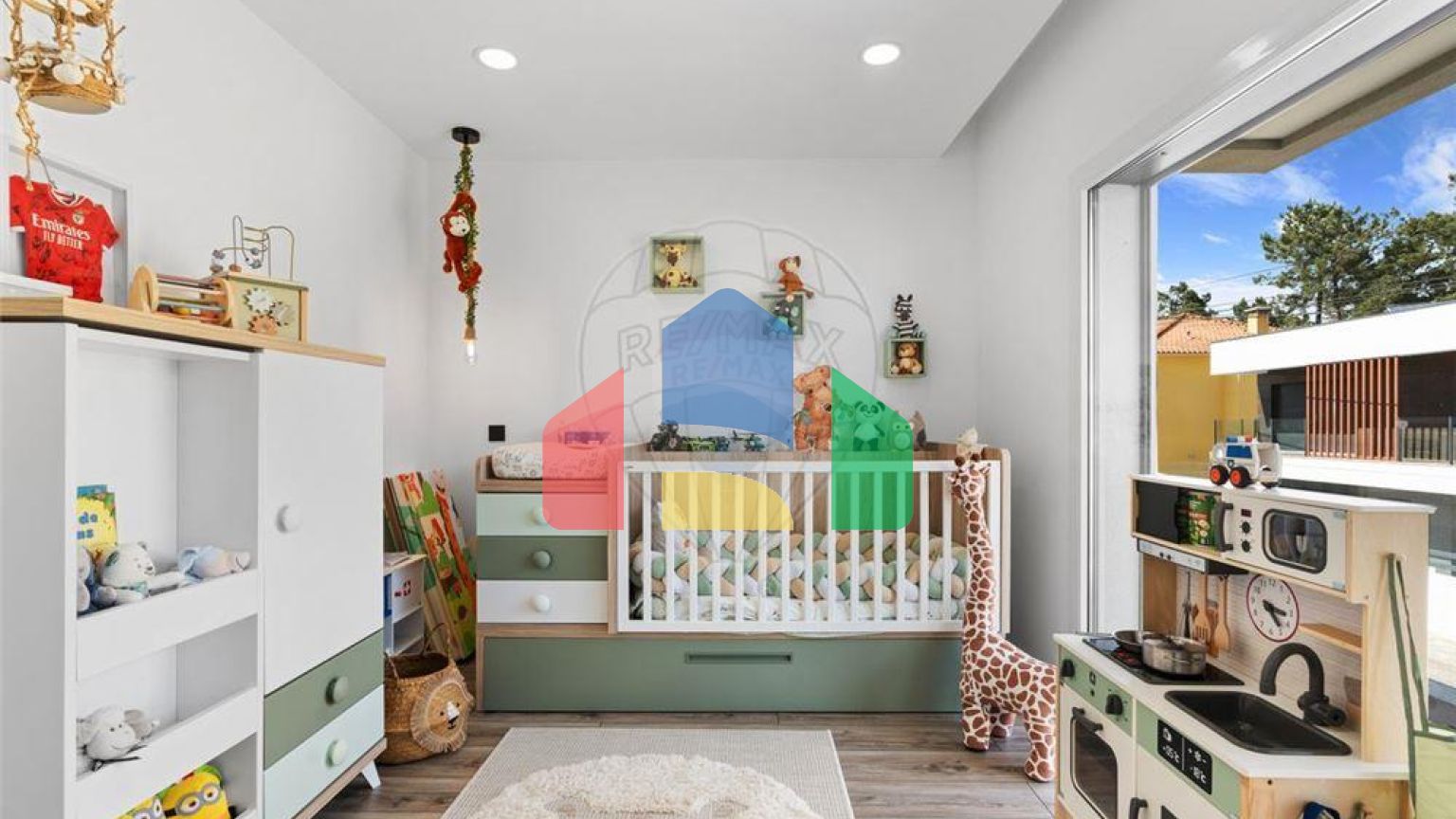 Residential - Single Family Home - T4 - Amora, Seixal - PT