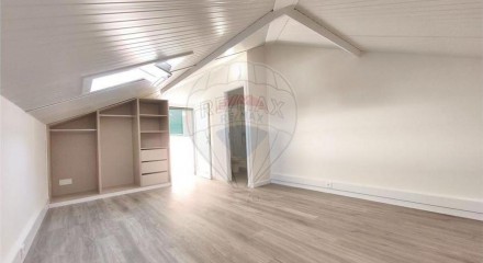Residential - Condo/Apartment - T2 - Funchal (Se), Funchal - PT
