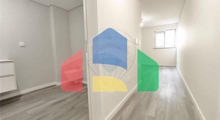 Residential - Condo/Apartment - T2 - Funchal (Se), Funchal - PT