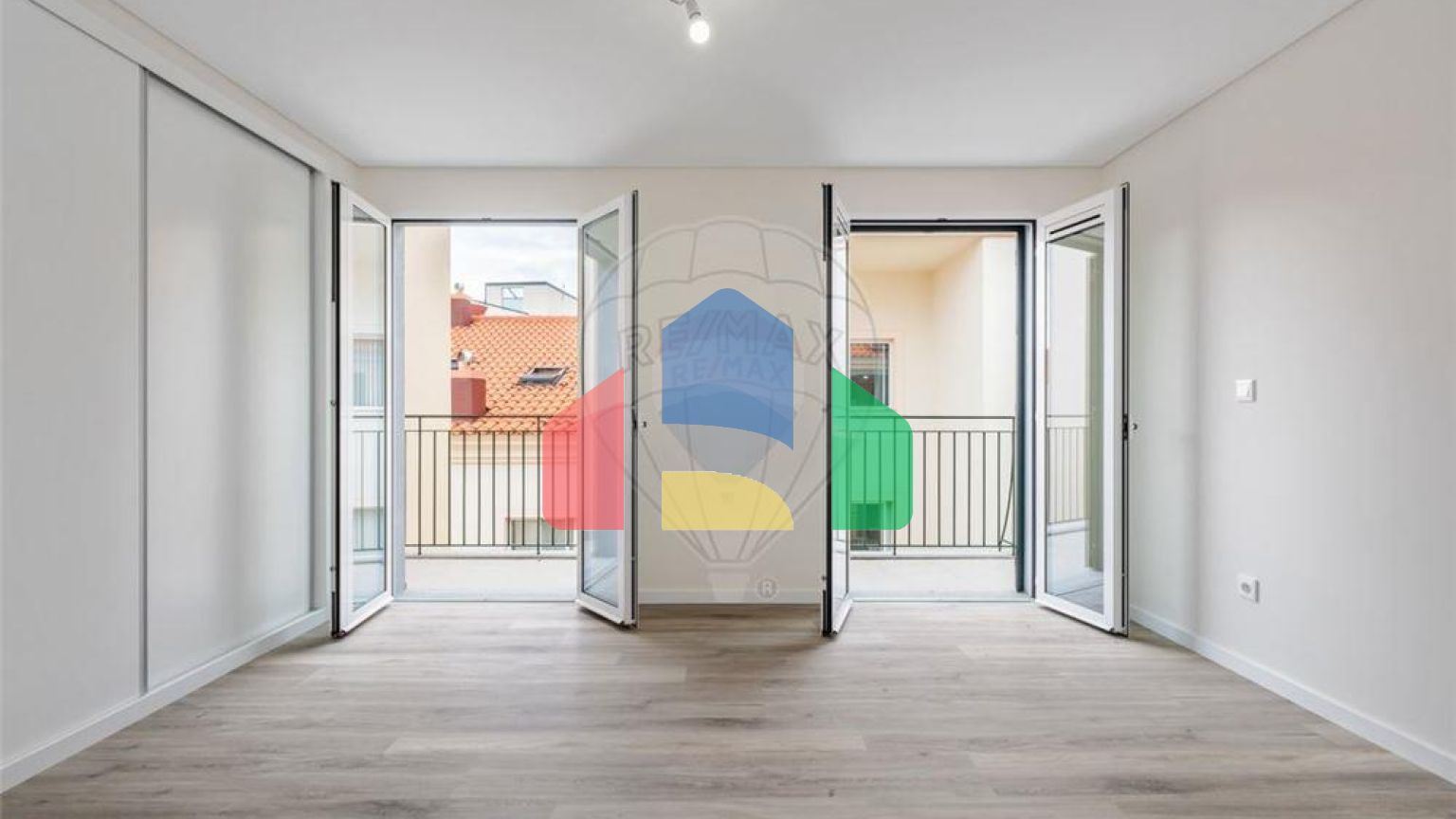 Residential - Condo/Apartment - T3 - Funchal (Se), Funchal - PT