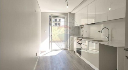 Residential - Condo/Apartment - T2 - Funchal (Se), Funchal - PT