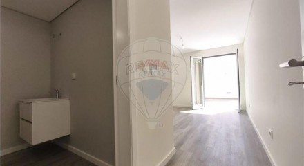 Residential - Condo/Apartment - T2 - Funchal (Se), Funchal - PT