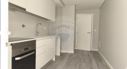 Residential - Condo/Apartment - T2 - Funchal (Se), Funchal - PT