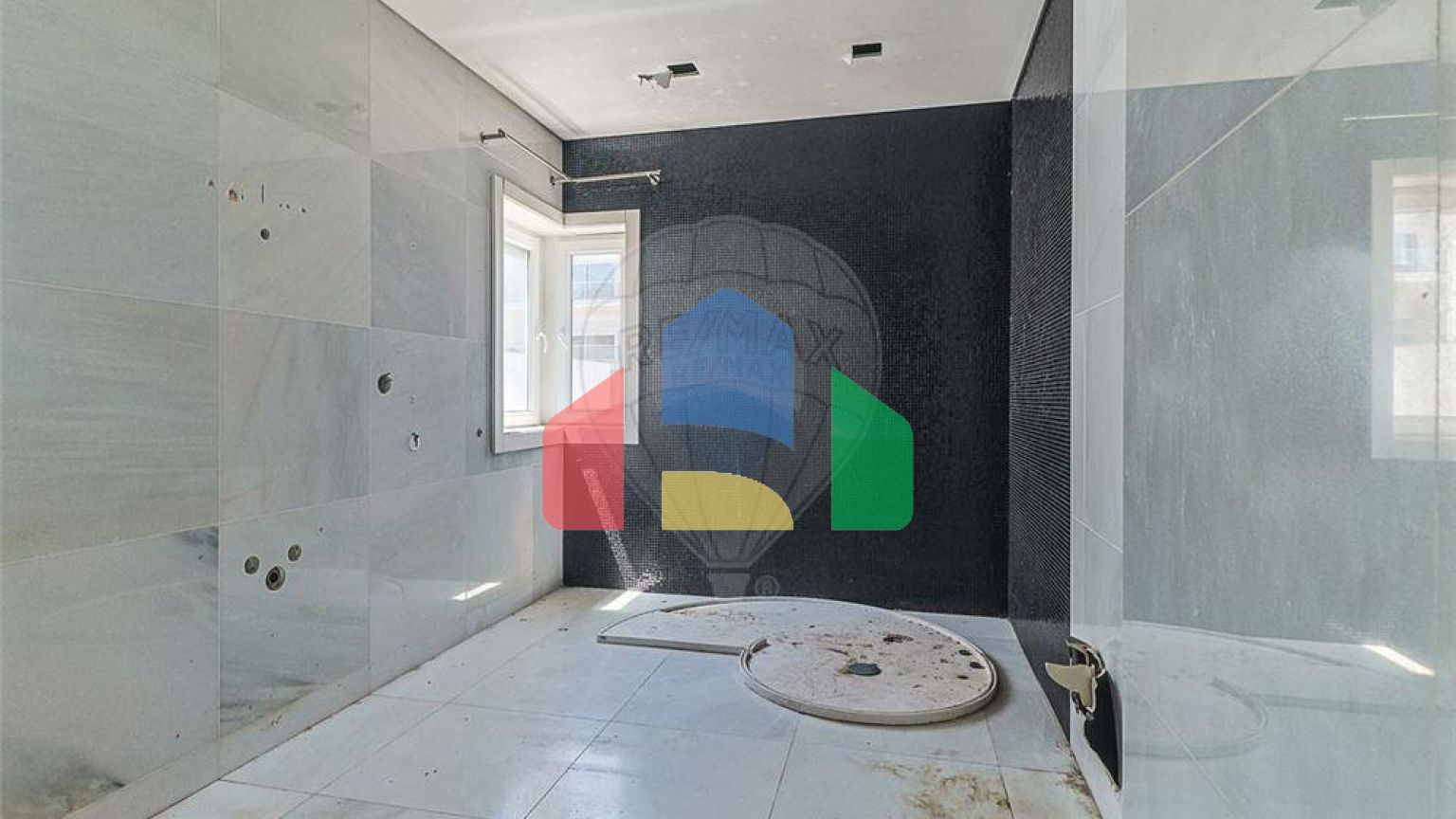 Residential - Single Family Home - T4 - Buarcos e São Julião, Figueira da Foz - PT