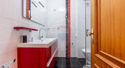 Residential - Condo/Apartment - T3 - Benfica, Lisbon - PT