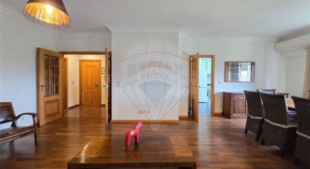 Residential - Condo/Apartment - T3 - Benfica, Lisbon - PT