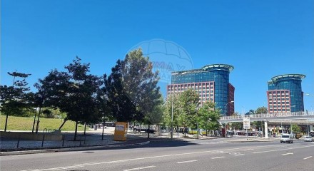 Residential - Condo/Apartment - T3 - Benfica, Lisbon - PT