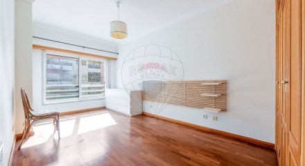 Residential - Condo/Apartment - T3 - Benfica, Lisbon - PT