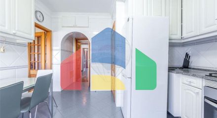 Residential - Condo/Apartment - T3 - Benfica, Lisbon - PT