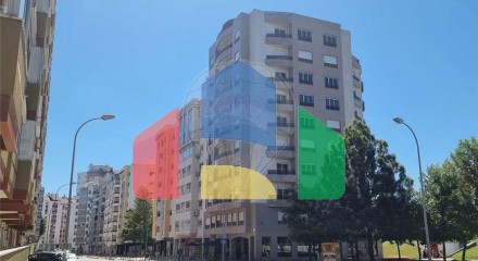 Residential - Condo/Apartment - T3 - Benfica, Lisbon - PT