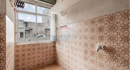 Residential - Condo/Apartment - T2 - Benfica, Lisbon - PT