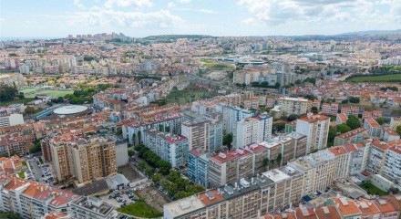 Residential - Condo/Apartment - T2 - Benfica, Lisbon - PT