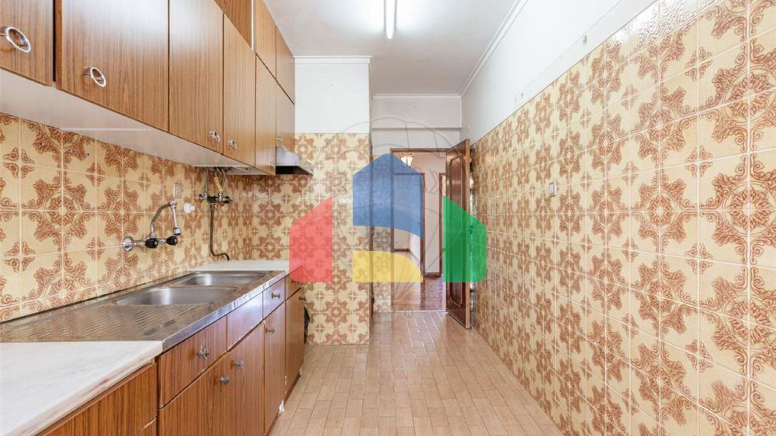 Residential - Condo/Apartment - T2 - Benfica, Lisbon - PT