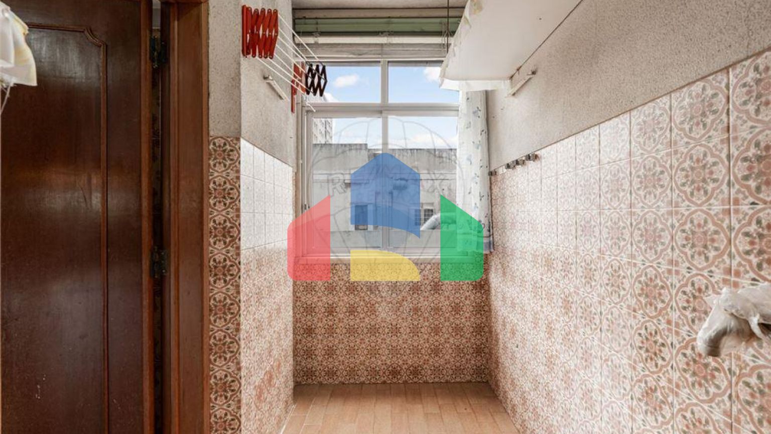 Residential - Condo/Apartment - T2 - Benfica, Lisbon - PT