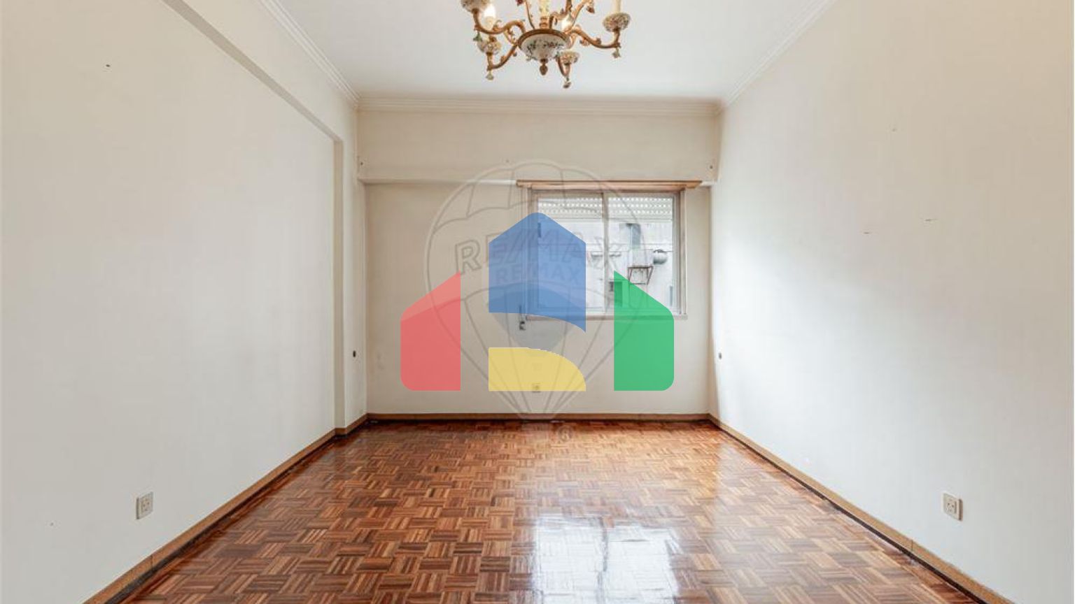 Residential - Condo/Apartment - T2 - Benfica, Lisbon - PT