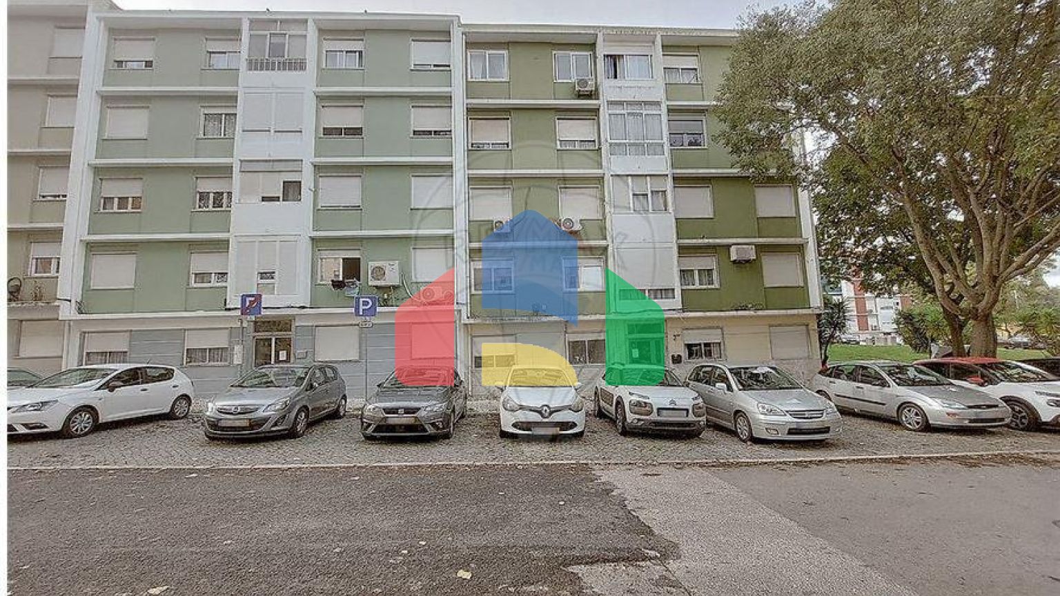 Residential - Condo/Apartment - T2 - Benfica, Lisbon - PT