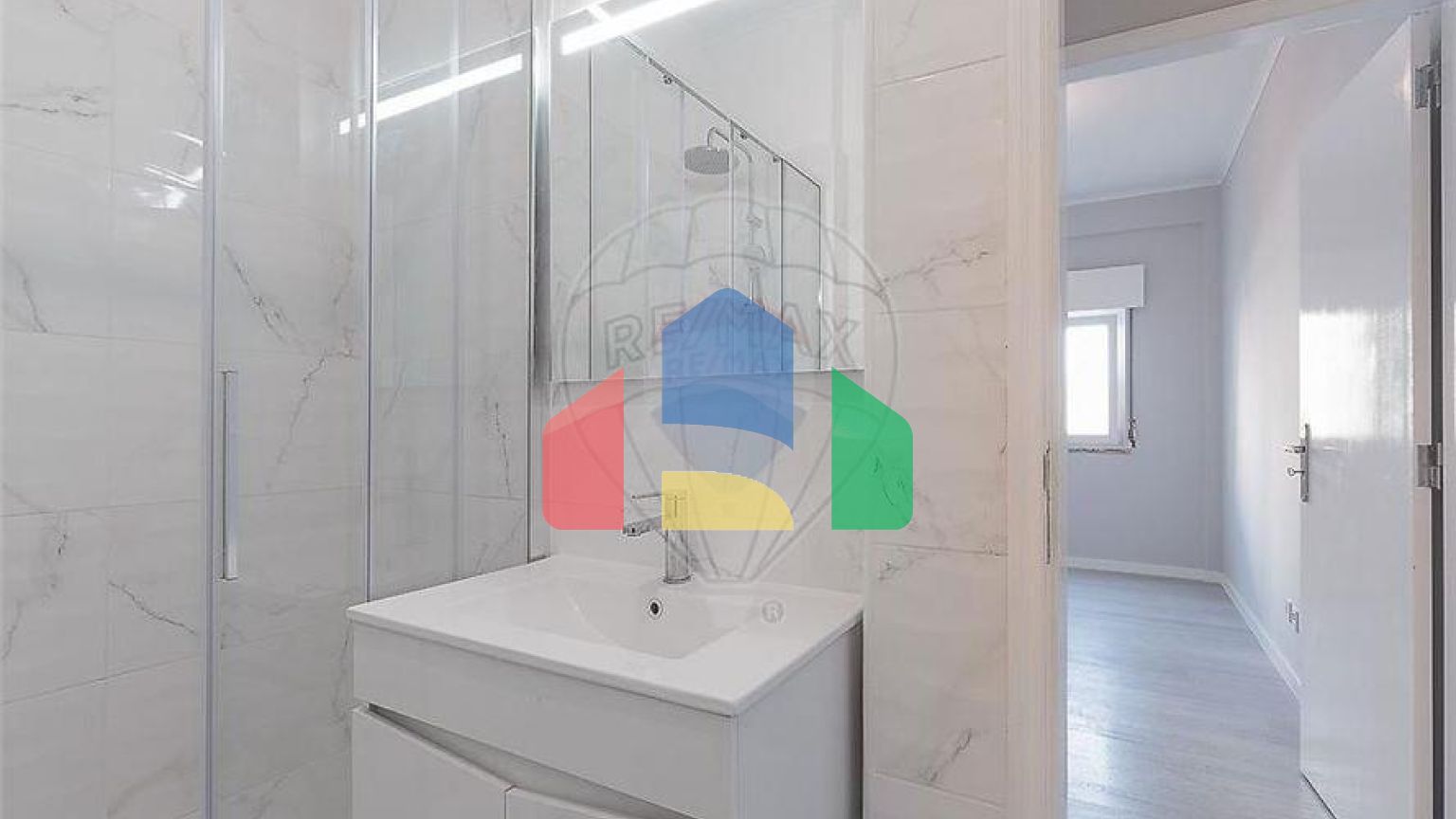 Residential - Condo/Apartment - T2 - Benfica, Lisbon - PT