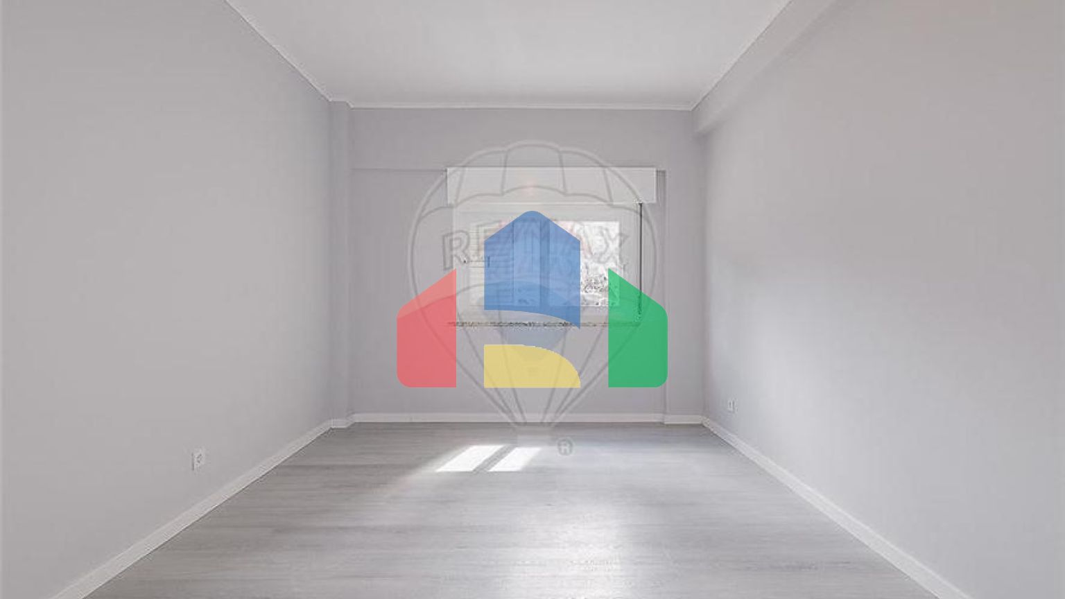 Residential - Condo/Apartment - T2 - Benfica, Lisbon - PT