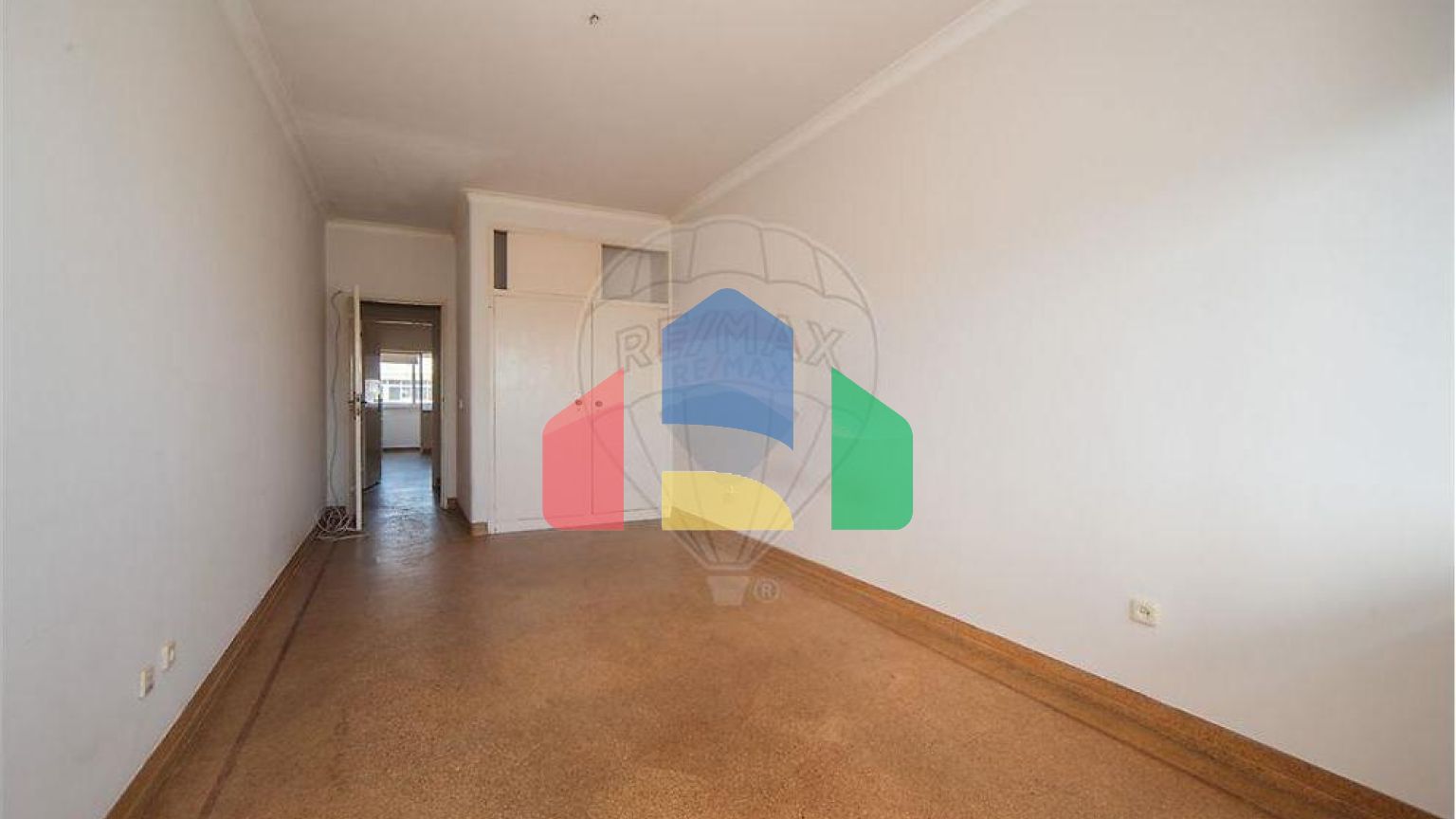 Residential - Condo/Apartment - T2 - Benfica, Lisbon - PT