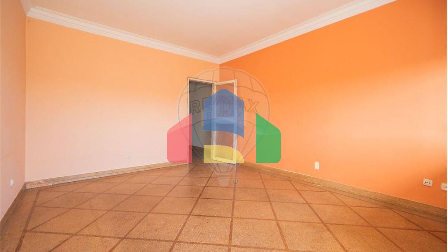 Residential - Condo/Apartment - T2 - Benfica, Lisbon - PT