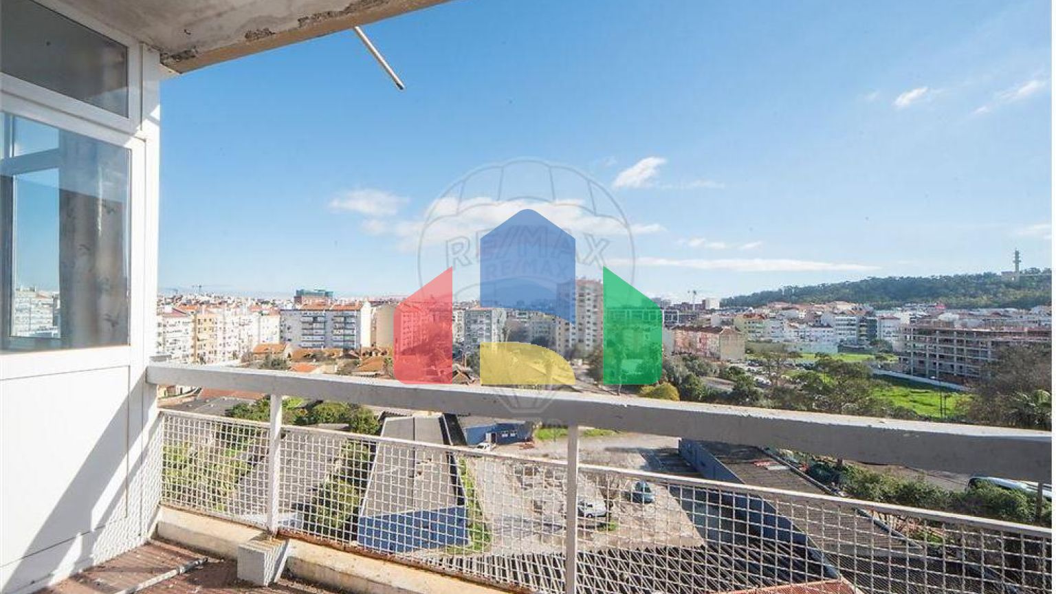 Residential - Condo/Apartment - T2 - Benfica, Lisbon - PT